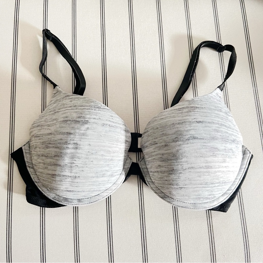 PINK Victorias Secret Gray & Black Push Up Bra